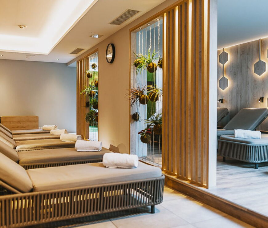 Ruheliegen im Wellnessbereich des Hotels Elements Resort