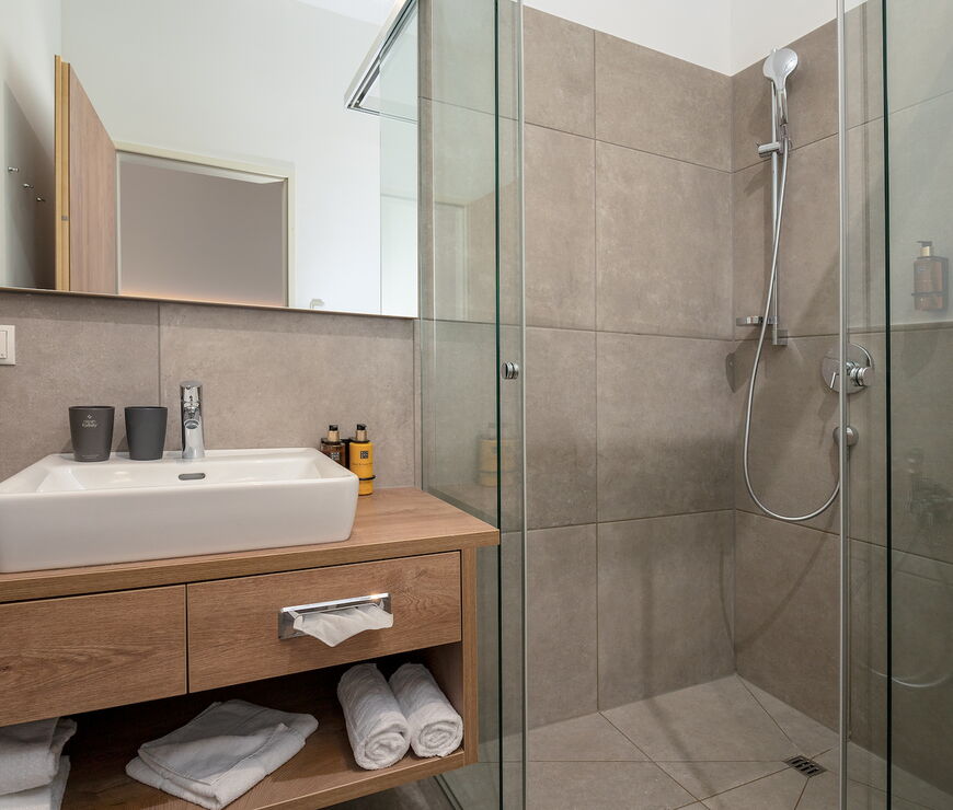 Elements Resort Zell am See  | 2 Schlafzimmer Superior Suite mit privater Sauna