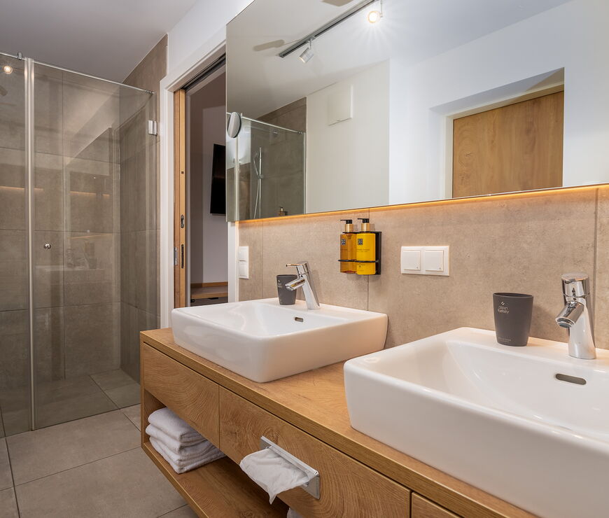 Elements Resort Zell am See  | 4 Schlafzimmer Penthouse mit privater Sauna